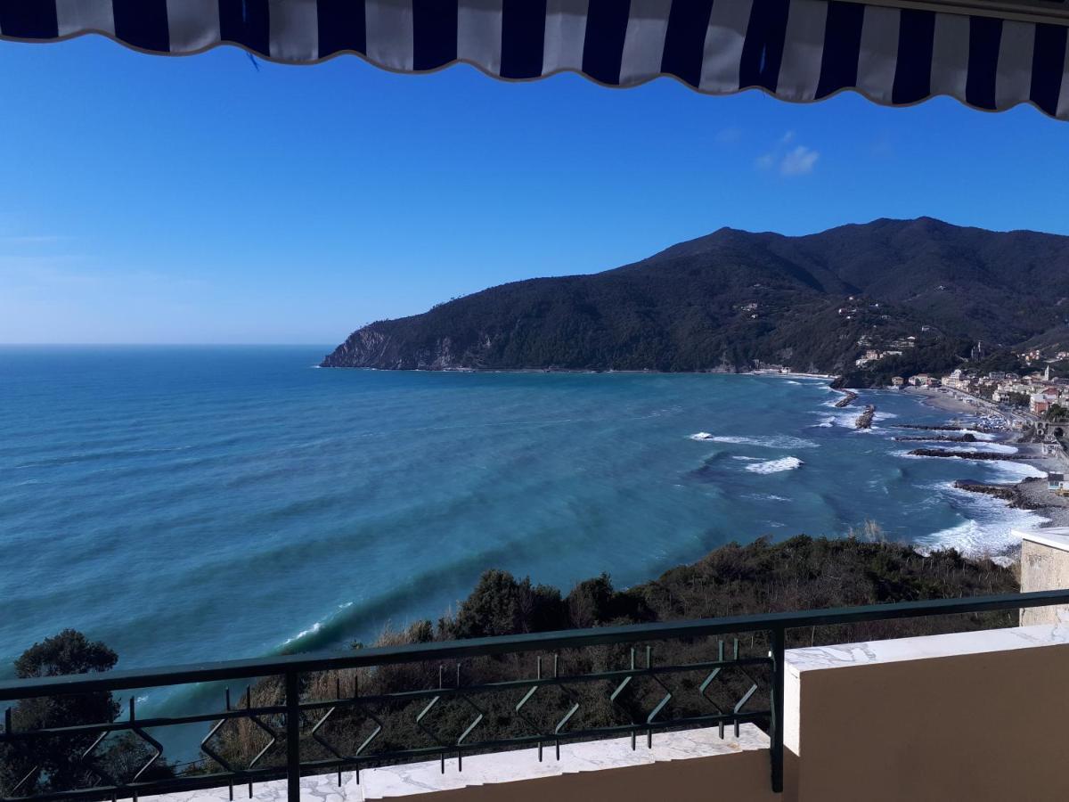 Appartamenti Enrica With Amazing View Монеглия Екстериор снимка