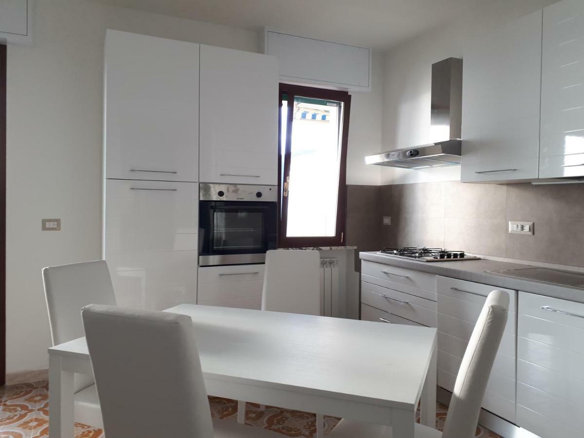 Appartamenti Enrica With Amazing View Монеглия Екстериор снимка