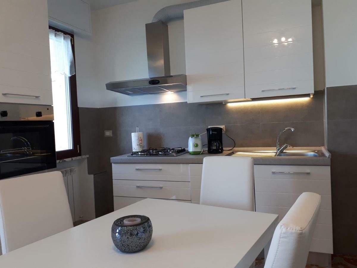 Appartamenti Enrica With Amazing View Монеглия Екстериор снимка